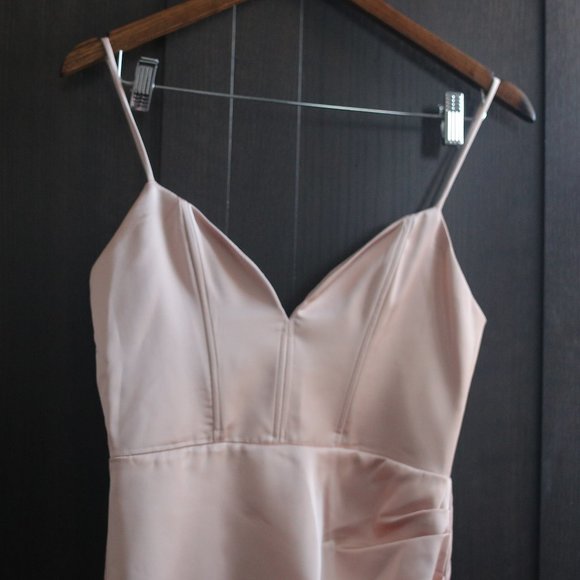 NWT BEIGE PINK SATIN EFFECT MINI DRESS. - Picture 6 of 13